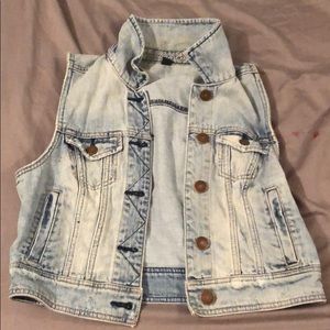 AE denim vest